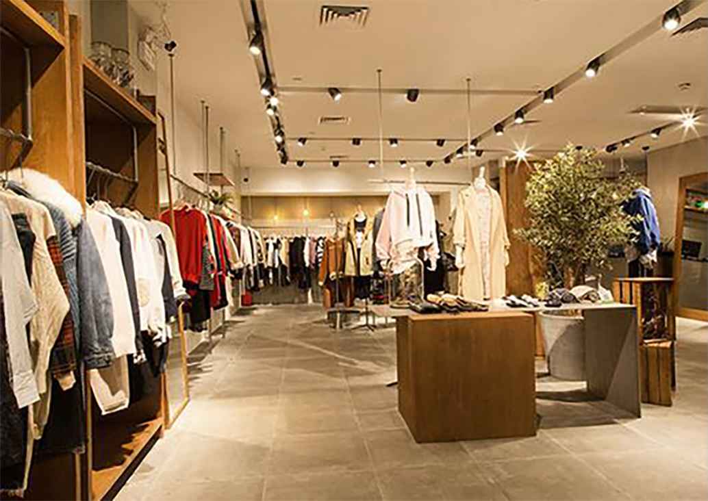 某女裝旗艦店